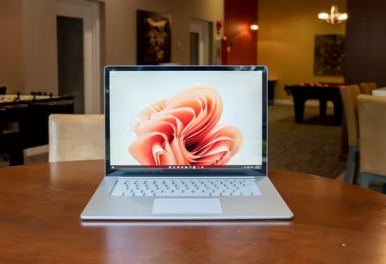 如何下载 Surface Laptop 5 的驱动程序
